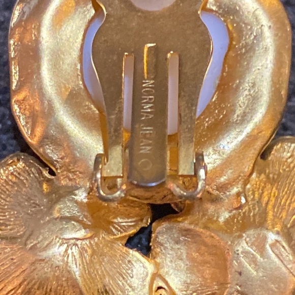 Norma Jean Clip On Earrings - Picture 3 of 3